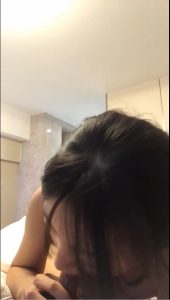 剛上大學的學妹，就被操出金主的模樣