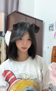 哄骗小姨子和老婆一起吃鸡做爱 全家操穴狂欢 场面淫乱至极